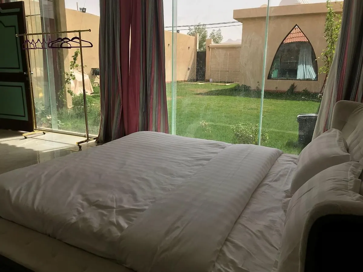 Arezzo Chalets Qusur al Muqbil